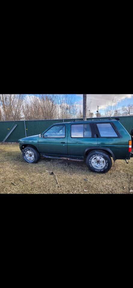 2 1995 PATH FINDERS , NEED WORK, BLUE RUNS. GREEN