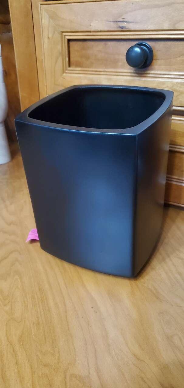 NEW JUSTICE DESIGN RADIANCE BLACK FLUSHMOUNT INDOOR / OUTDOOR LIGHT (5 AVAILABLE) - RETAILS: $124 EACH