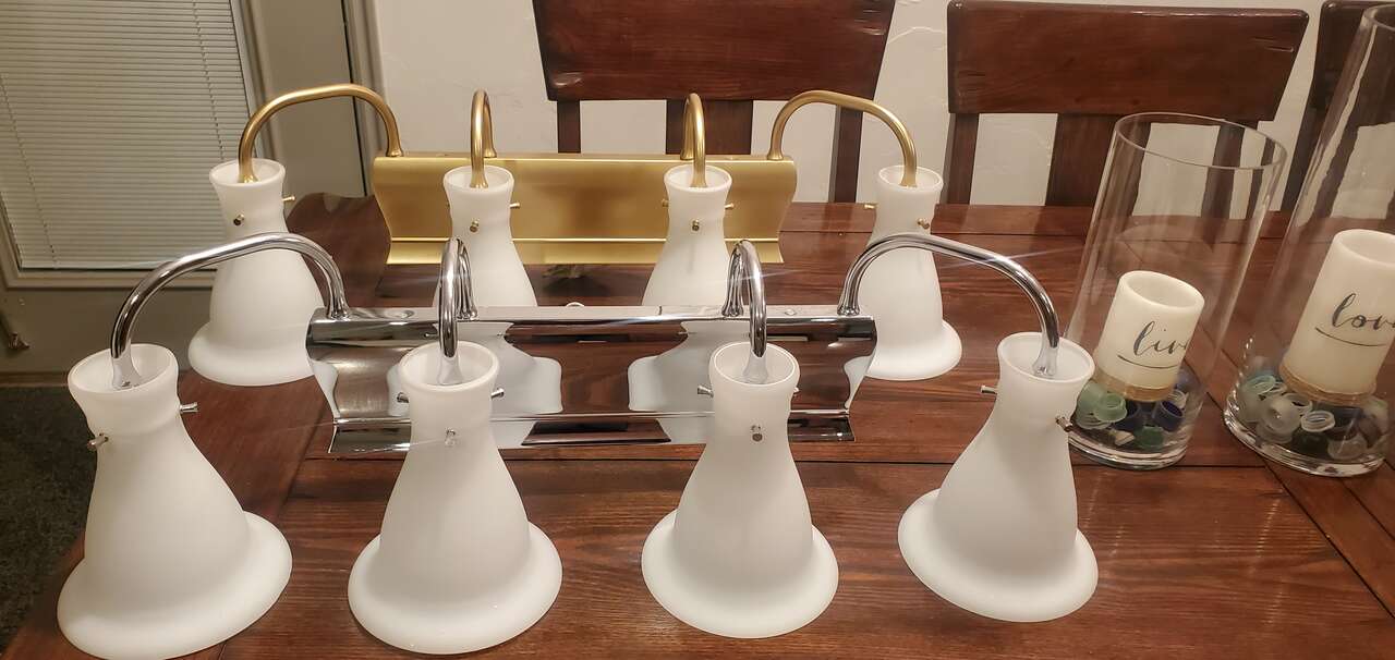 NEW PROGRESS LIGHTING LOCKWOOD 4 LIGHT CHROME OR BRUSHED GOLD VANITY LIGHT (RETAILS: $293 EACH)