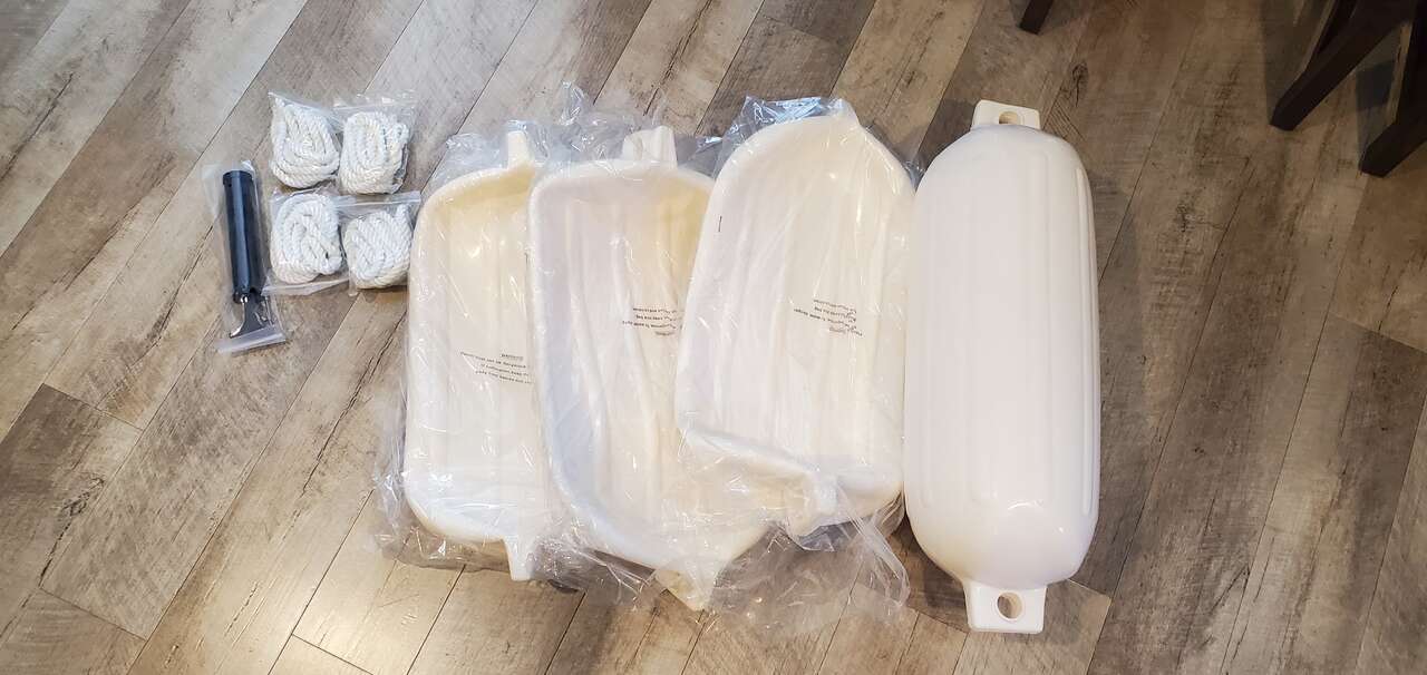 NEW WHITE 9 INCH BUMPER BOUY AND ROPE (5 AVAILABLE)