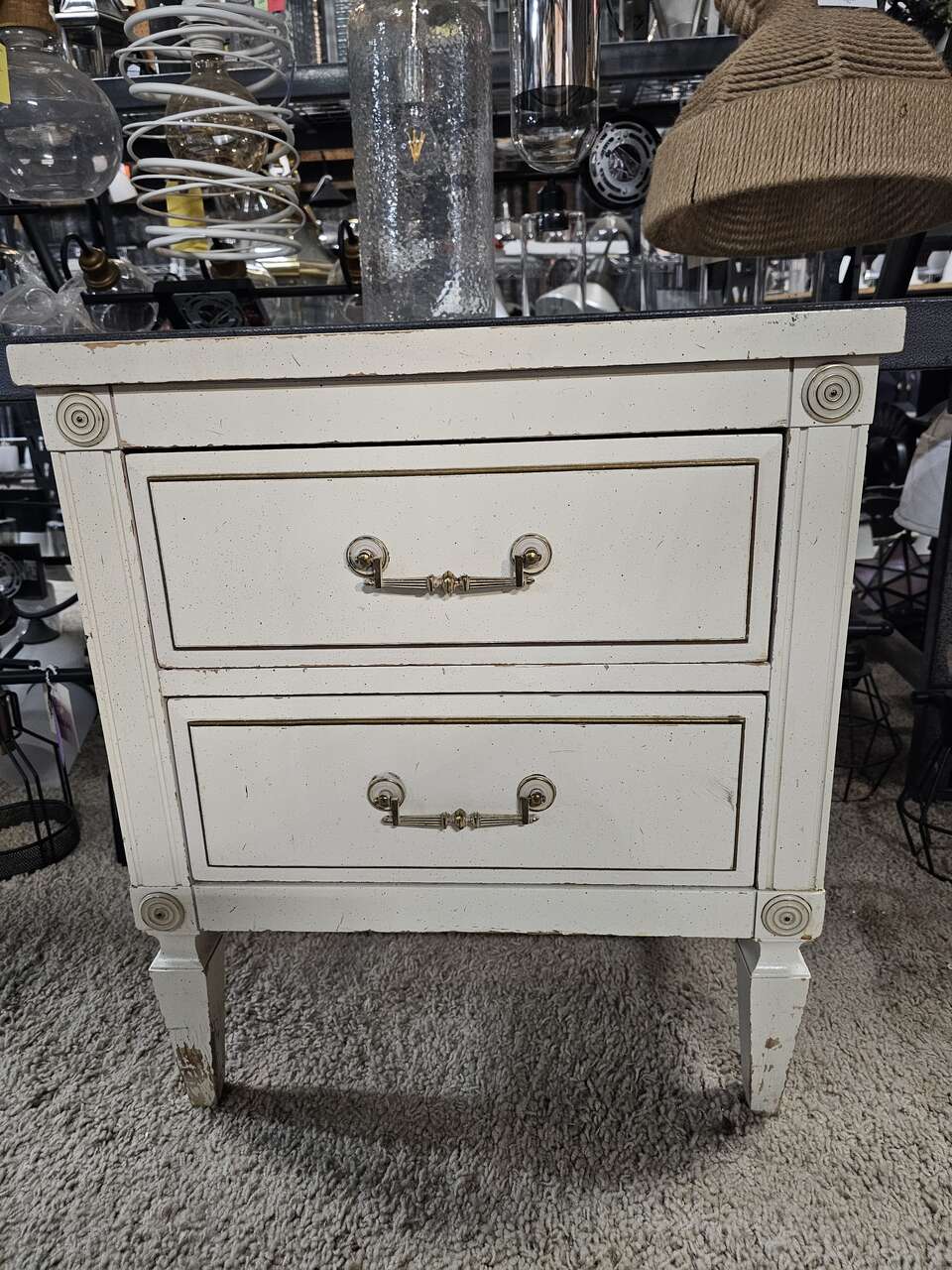 VINTAGE WHITE 2 DRAWER NIGHT STAND TABLE