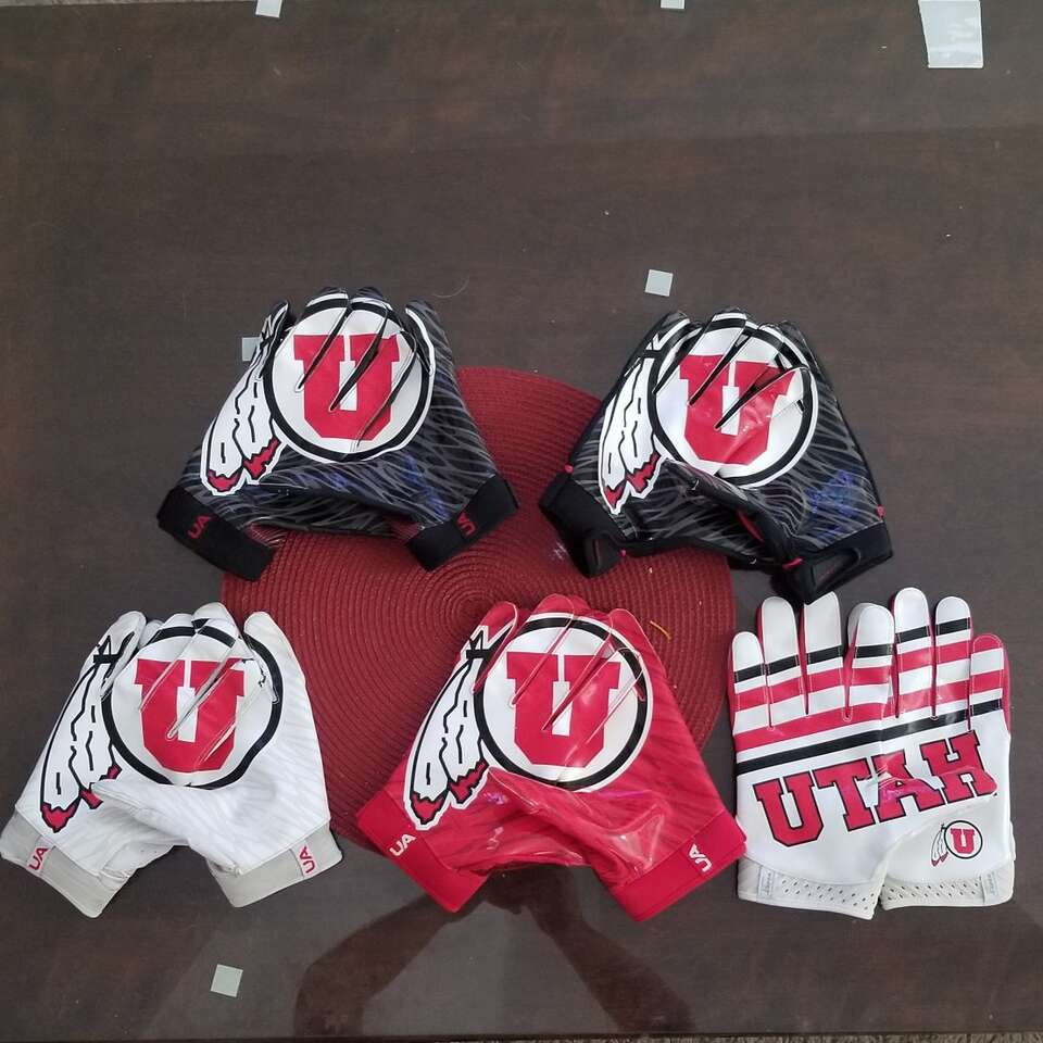 Utah Utes Receiver & Running Back Gloves