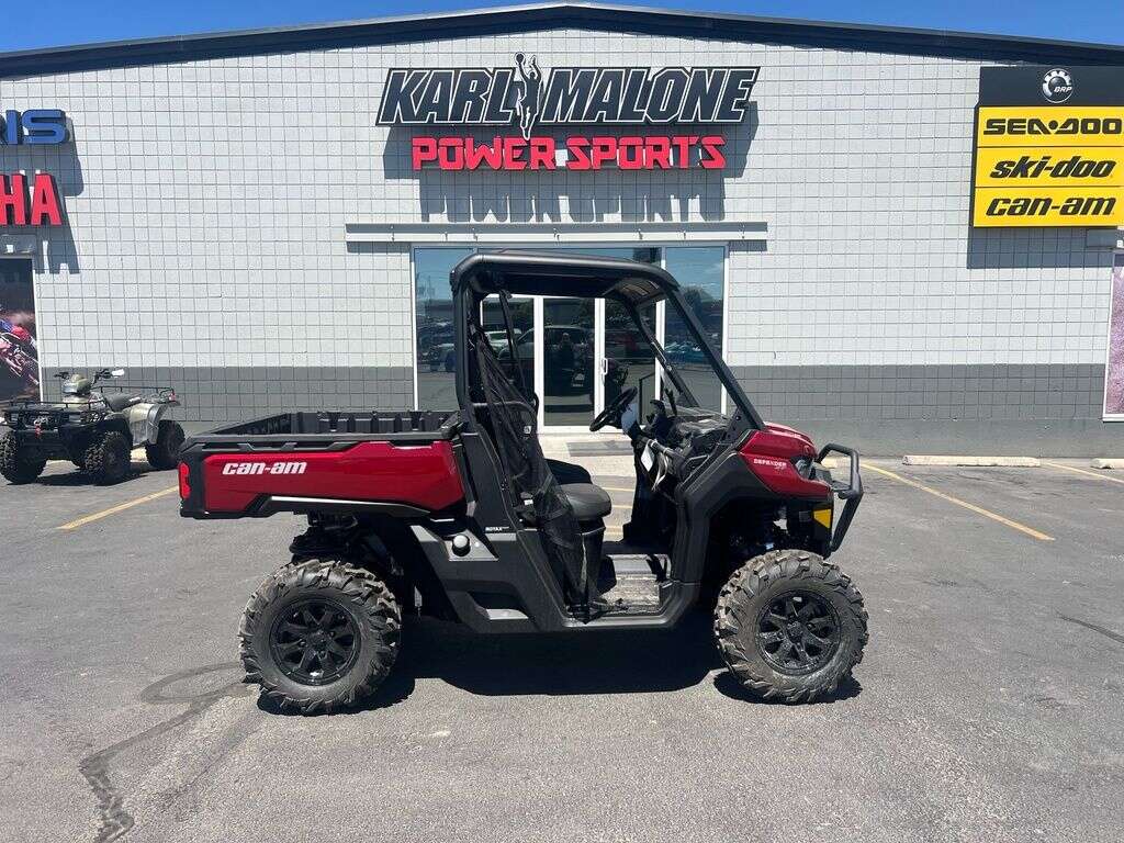 2024 Can-Am® Defender XT HD10