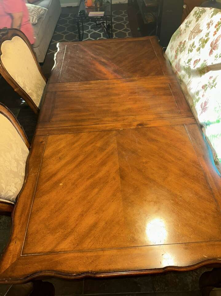 Soild Wood Dining Table