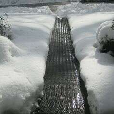 SEAL 30 ft. Ice & snow melting mat for walkway sidewalks