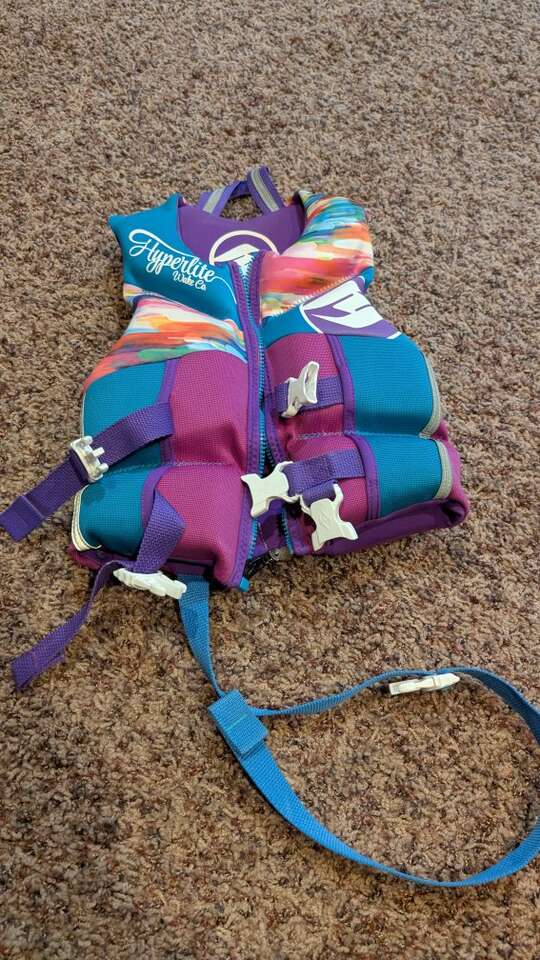 Hyperlite neoprene Life vest jacket - child