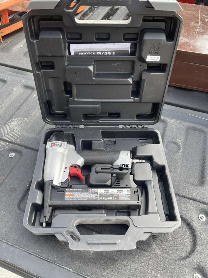 stapler Pinner Porta Cable