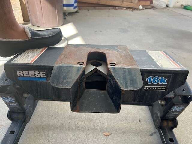 Reese 16k 5th wheel hitch