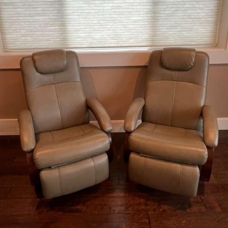 Set Of 2 RecPro Charles 28 Chair Swiv… Furniture