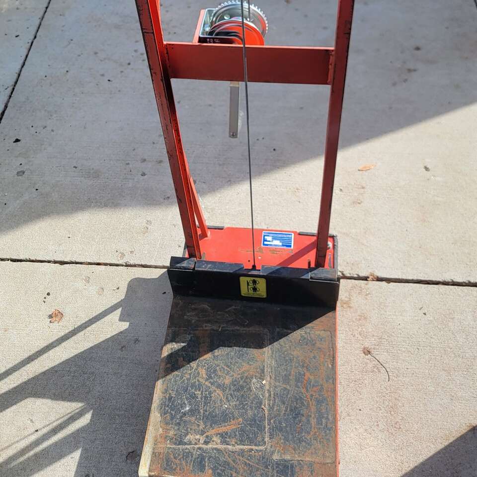Wesco material hand lift hand truck 500 lbs cap