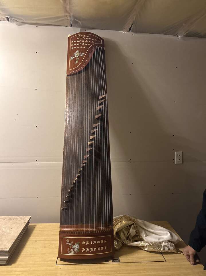 Chinese harp