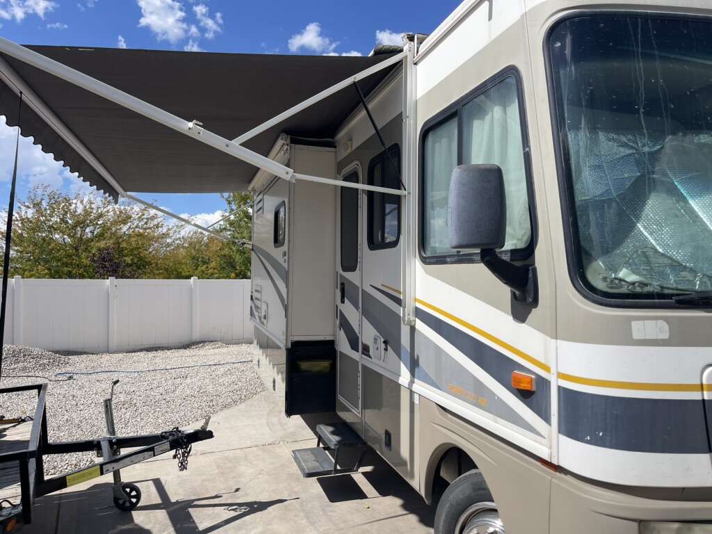 2004 Bounder 34f Motorhome 8.1 With Allison