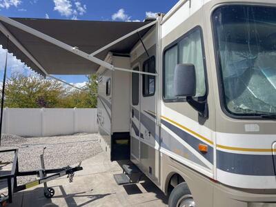 2004 Bounder 34f Motorhome 8.1 With Allison