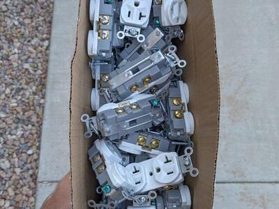Box of 39 electric outlets