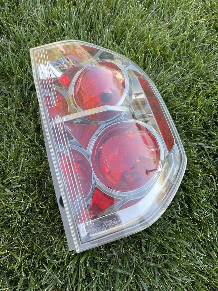 Honda Pilot Taillight Assembly 2007