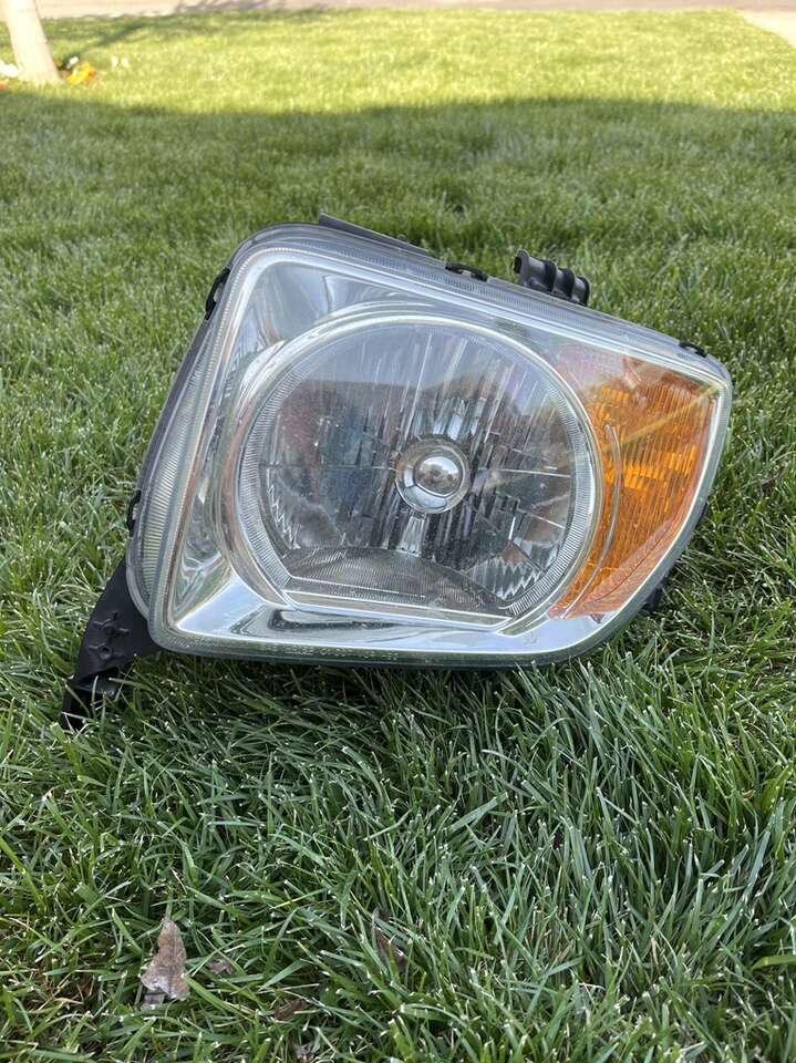 Honda Element Headlight Assembly Left