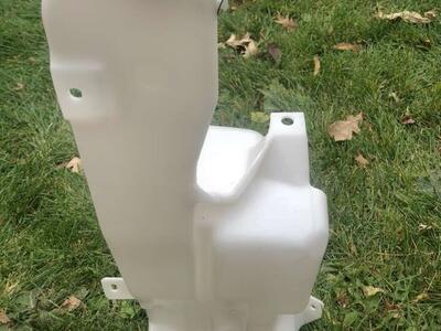 2006 Chevy Silverado Wiper Fluid Reservoir