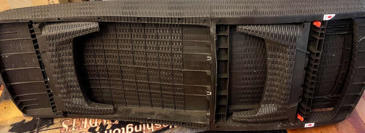 BROWN WICKER LOUNGE CHAIRS RATTAN RECLINING CHAISE/NEW