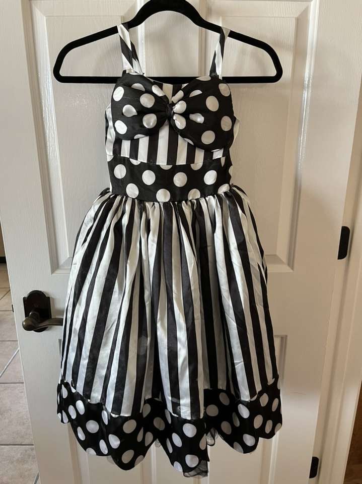 Girls Size 6 Wishcraft Witch Or Clown