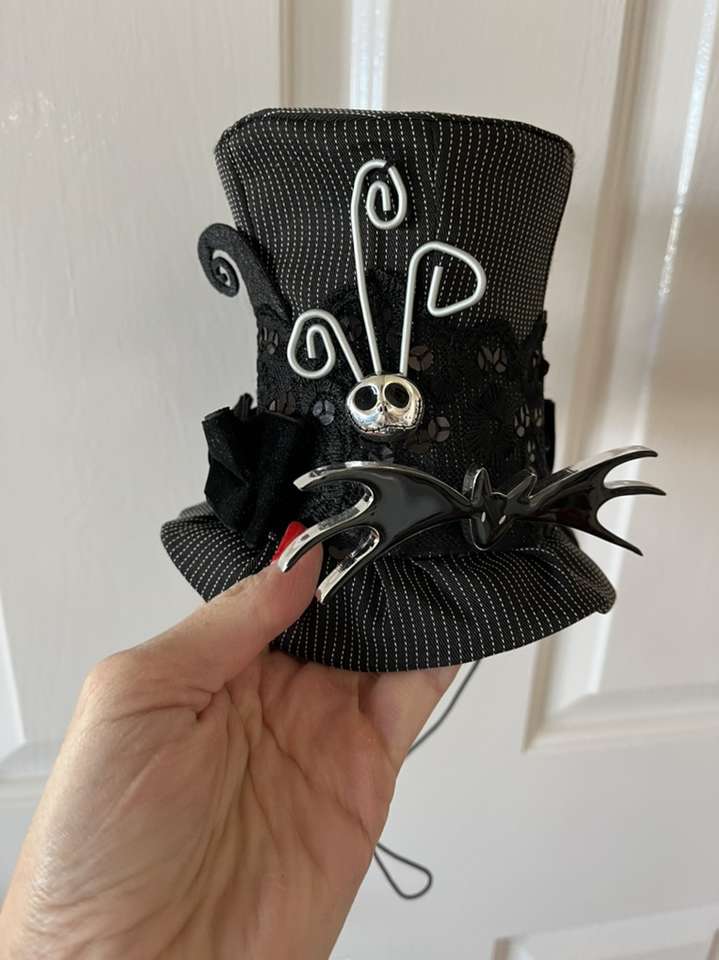 Disney parks haunted mansion jack skellington hat