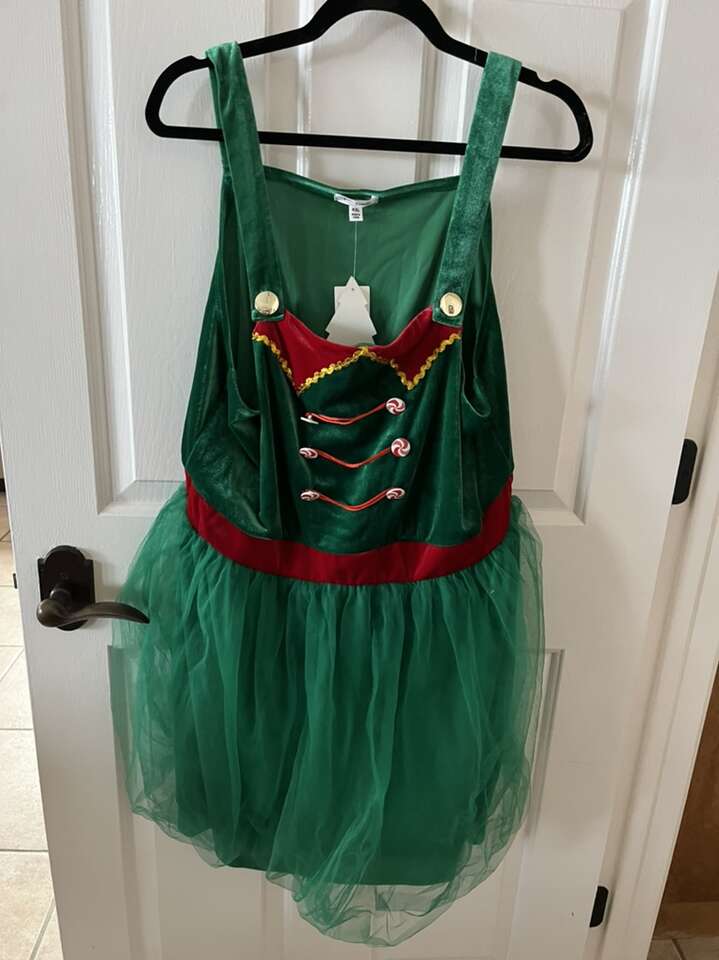 Born famous elf costume dress new! XXL
