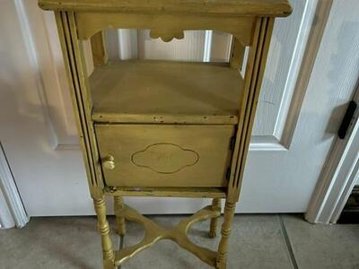 Antique End Table Spindle Legs 27T X12WX 7 1/2D