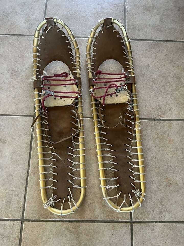 Snow Shoes 36 Inch Sherpa Vintage