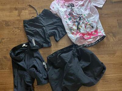 Set Of Women's Padded Cycling Clothing S/M