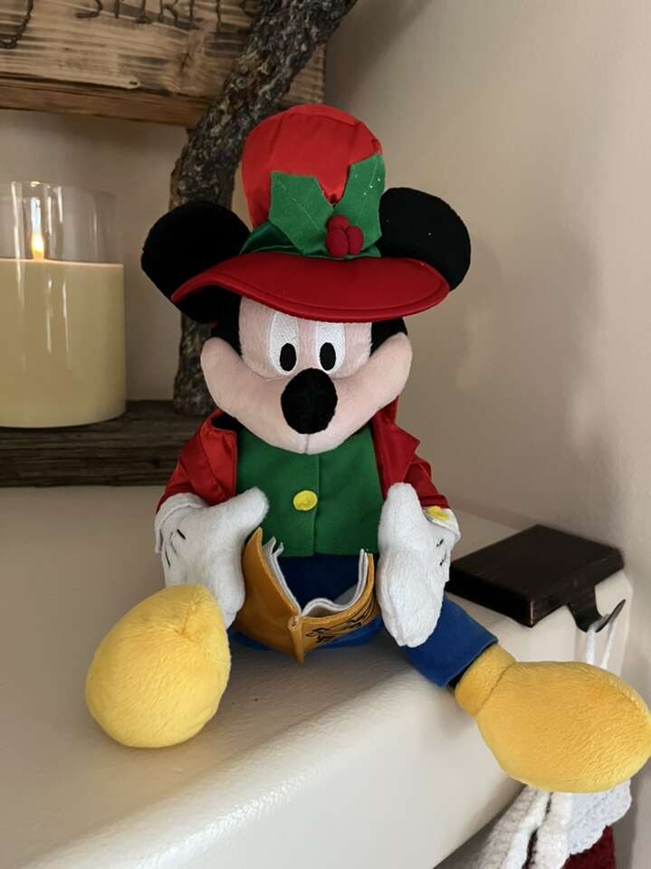 Vintage Disney Mickey Mouse Singing Moving