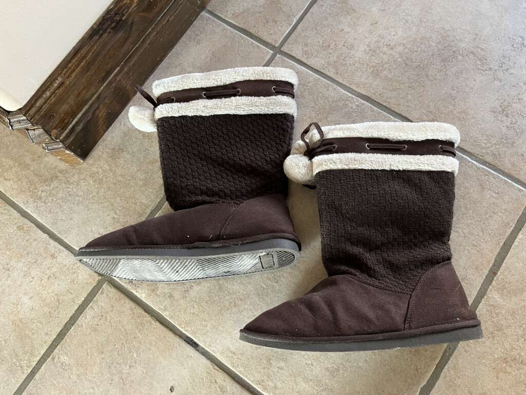 Brown boots with cream trim size 10 Rachel style