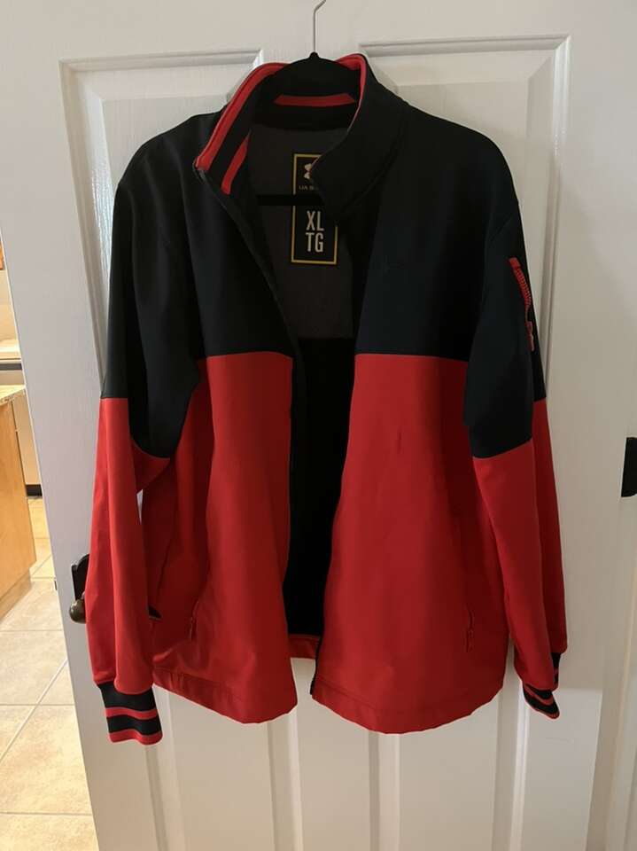 Men’s Under armour Coat XL