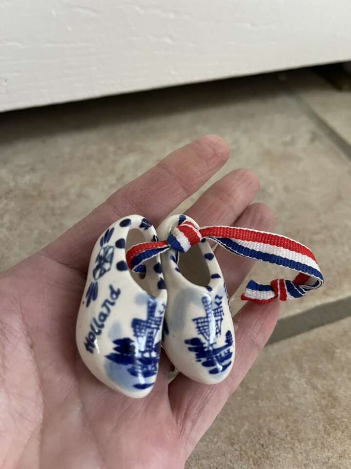 Miniature Holland Shoes Ceramic 2&rdquo;