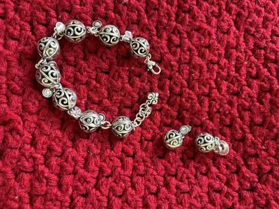 Brighton Collectibles Bracelet Scroll Ball Design