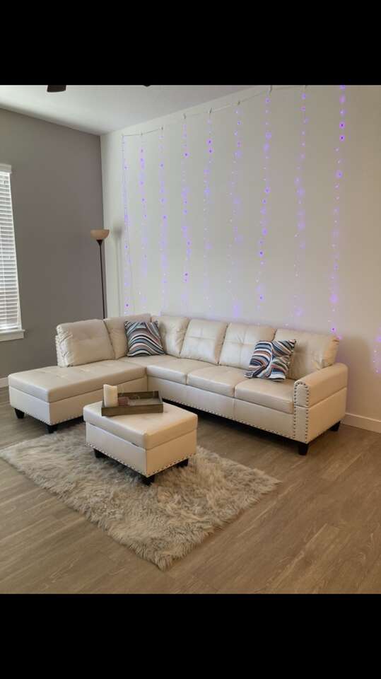 Adorable Couch For Sale!! Furniture