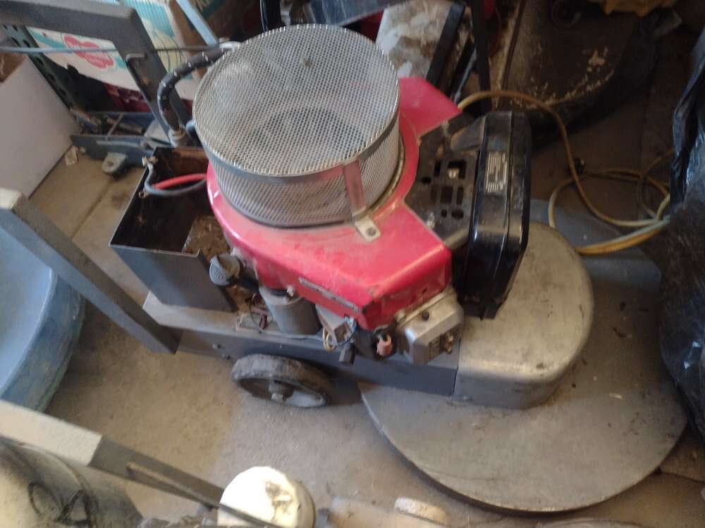 Vanguard 16 hp floor buffer 24in runs good