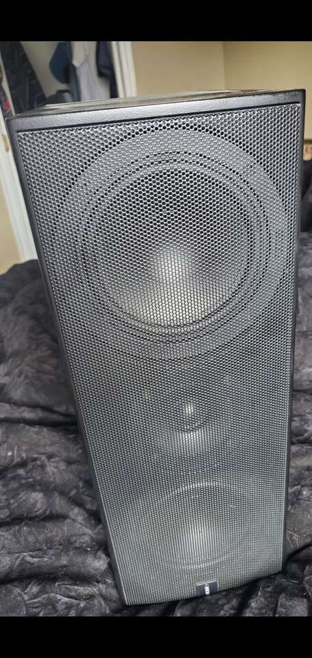 Canton LE 150 Tower Speaker