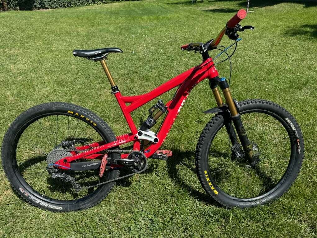 All Mountain 2017 Diamondback Mission Pro 2