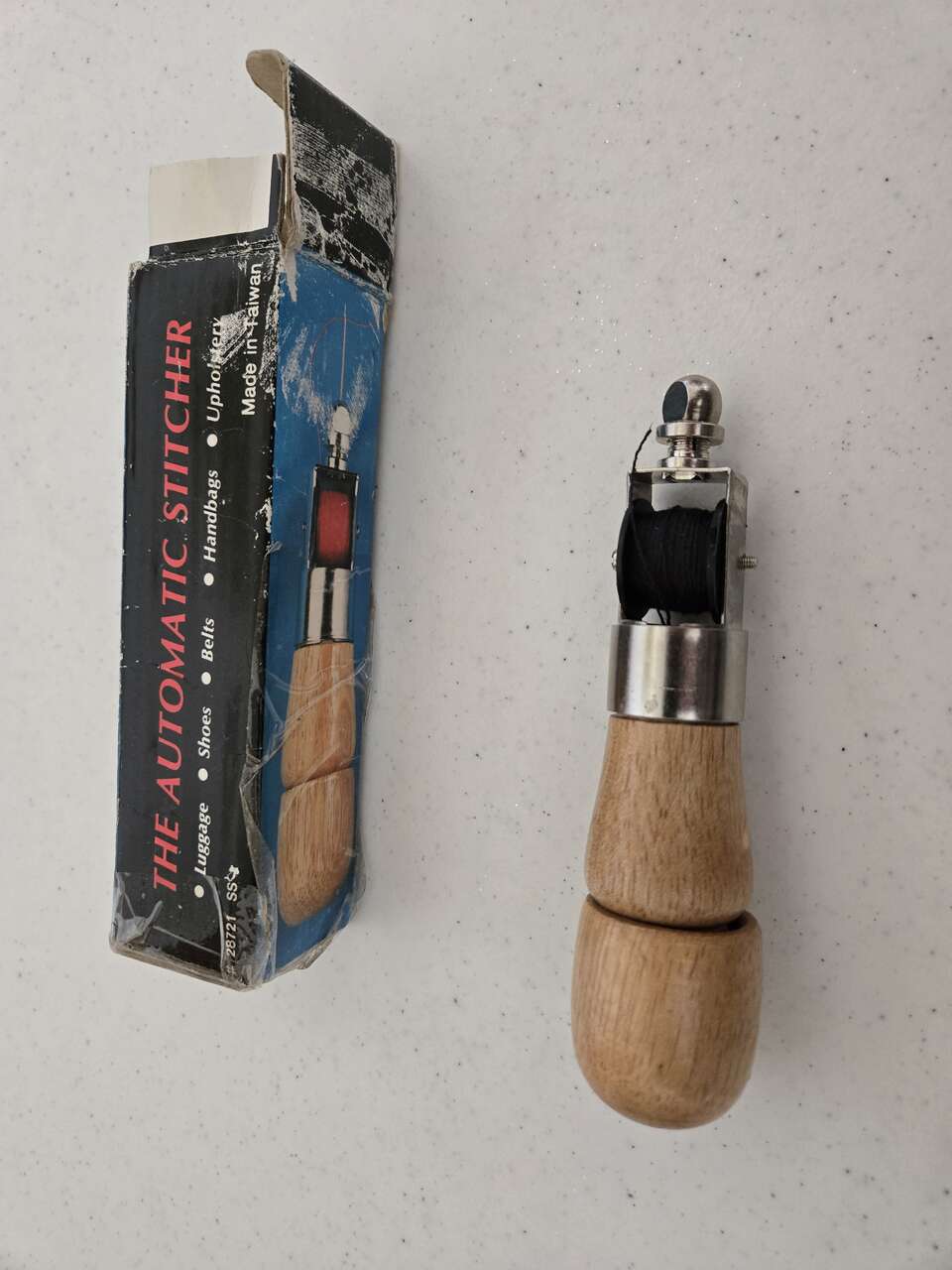 Sewing Awl Stitching Tools Kit for Leather, Canvas other Heavy Material