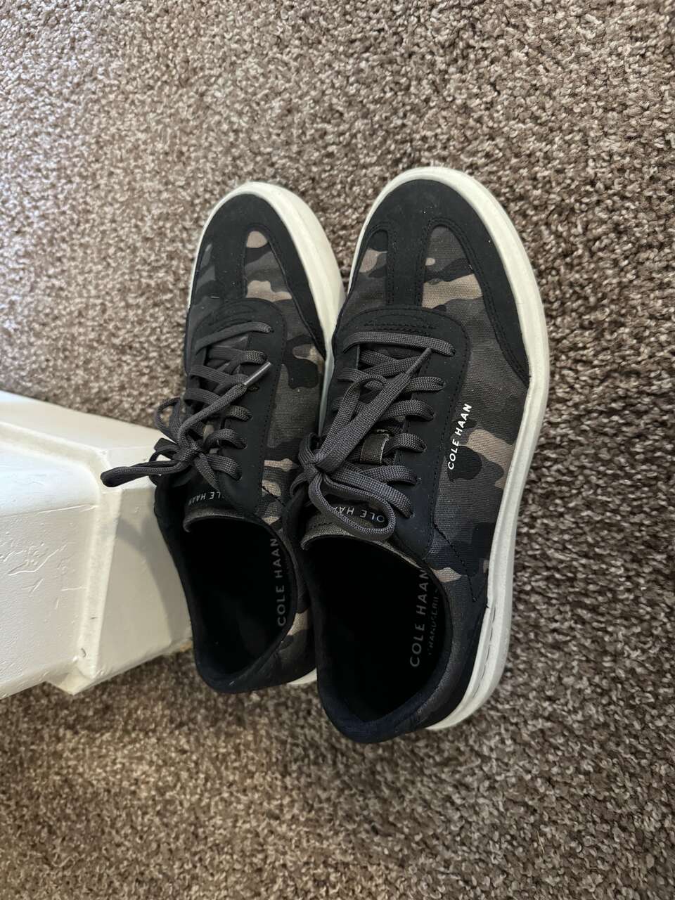 Cole Haan GrandPro rally canvas T-toe sneakers size 9