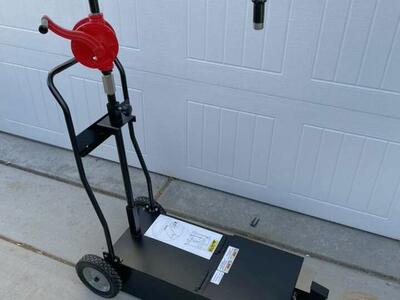 Restaurant Kitchen Fryer Oil Disposal Shuttle