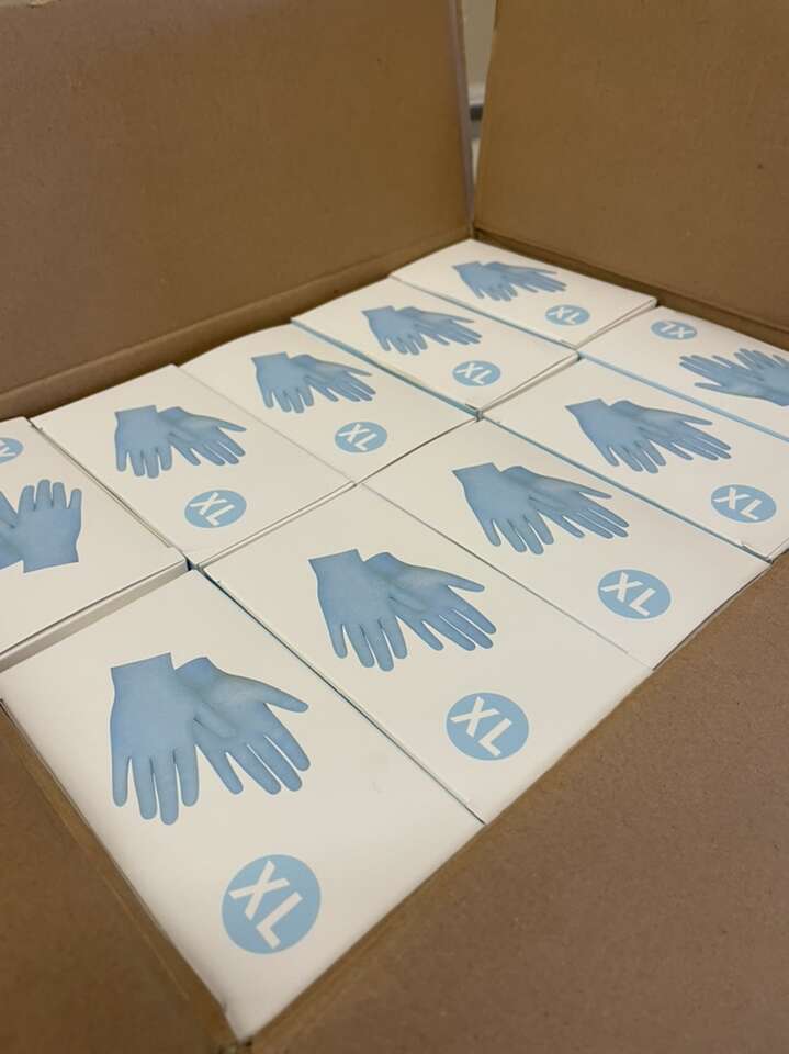 XL White Nitrile Gloves