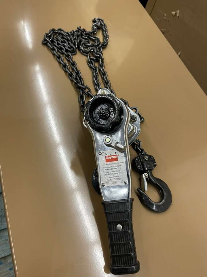 Dayton Chain Lever Hoist Winch