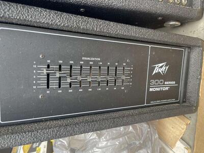 Peavey 300 Monitor Power Amp Equalizer