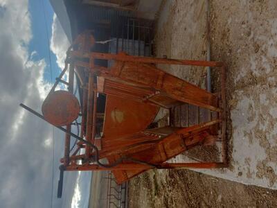 cattle squeeze chute