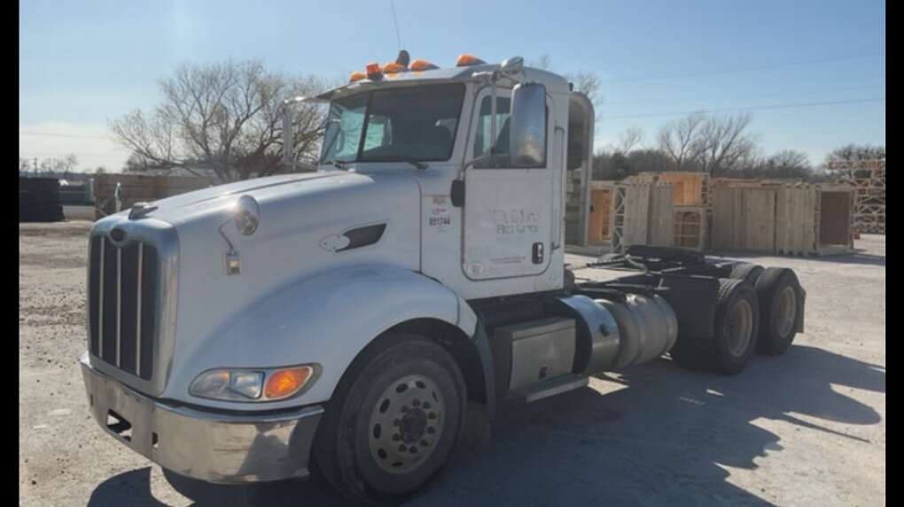 Peterbuilt 386 Parts