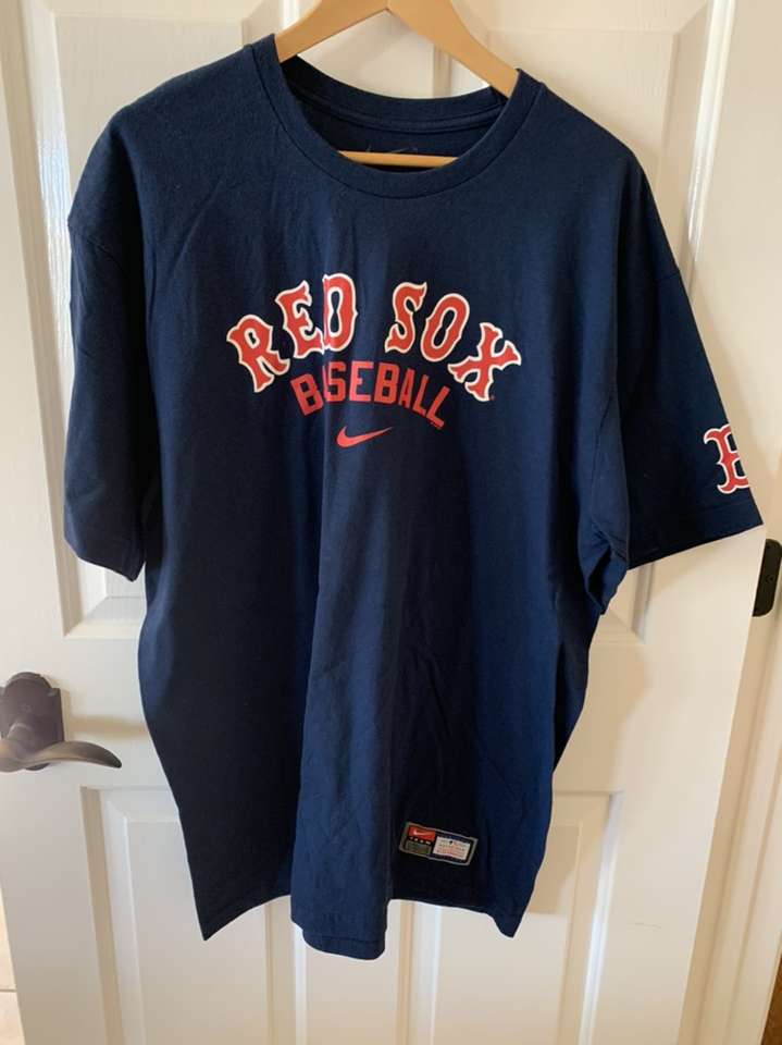 Nike Men’s Red Sox Baseball Shirt XL