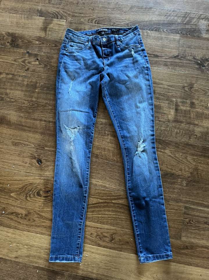 Kiind Of Jeans Size 26 Distressed