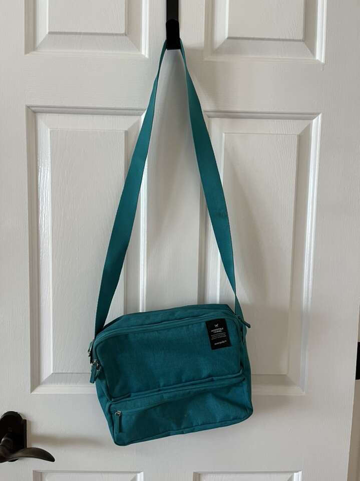 Monopoly Travel Bag Turquoise