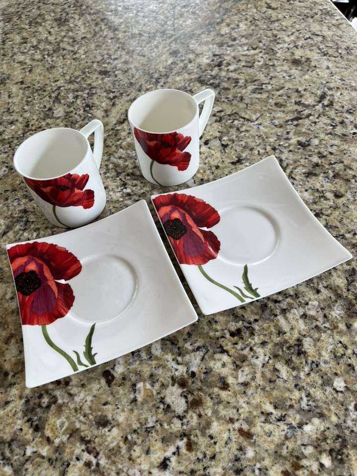 2 Sets Of Poppy Red Vanilla Tea Set