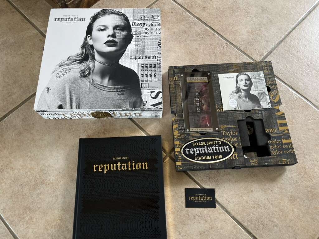 Taylor Swift Reputation Stadium Tour Box